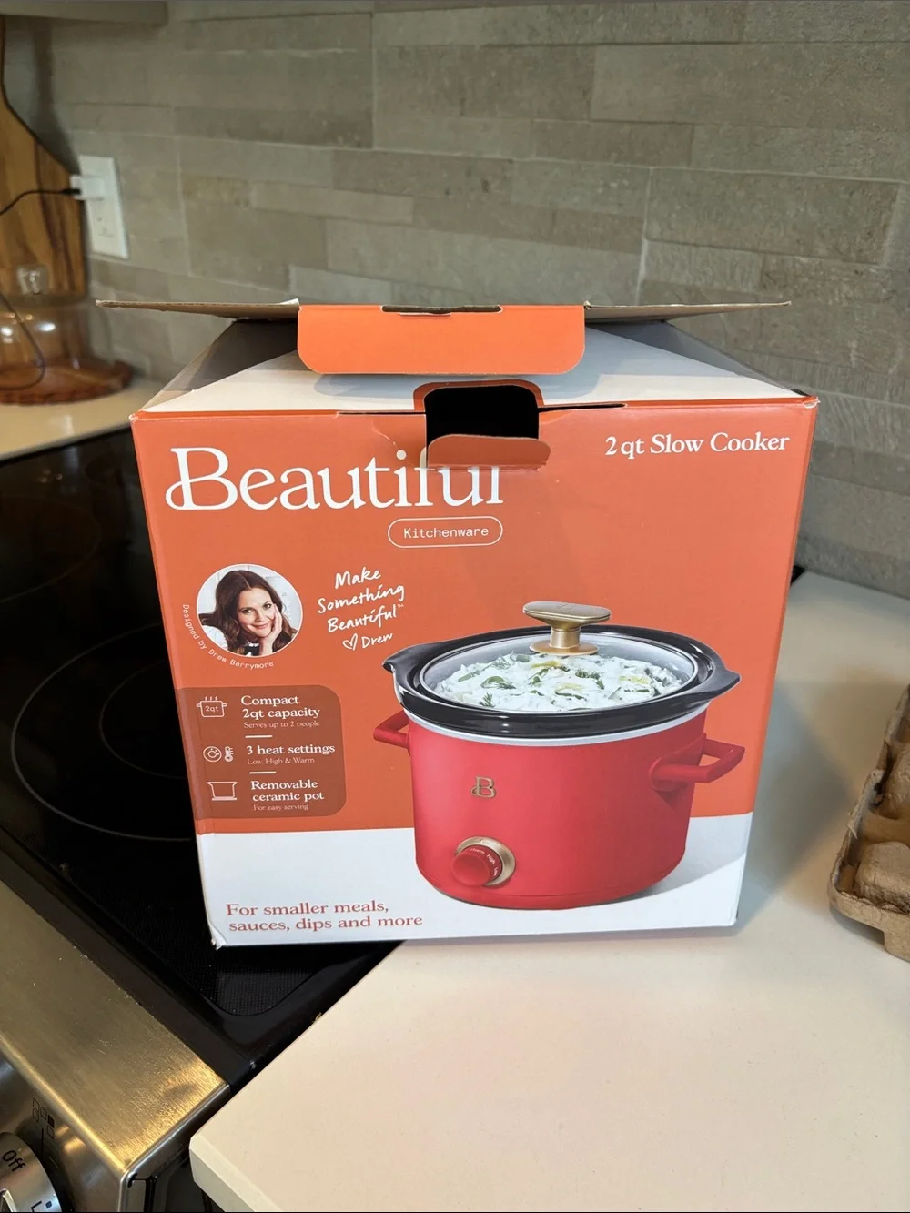 Beautiful 2QT Slow Cooker Tomato Red Drew Barrymore Compact Limited Edition NIB